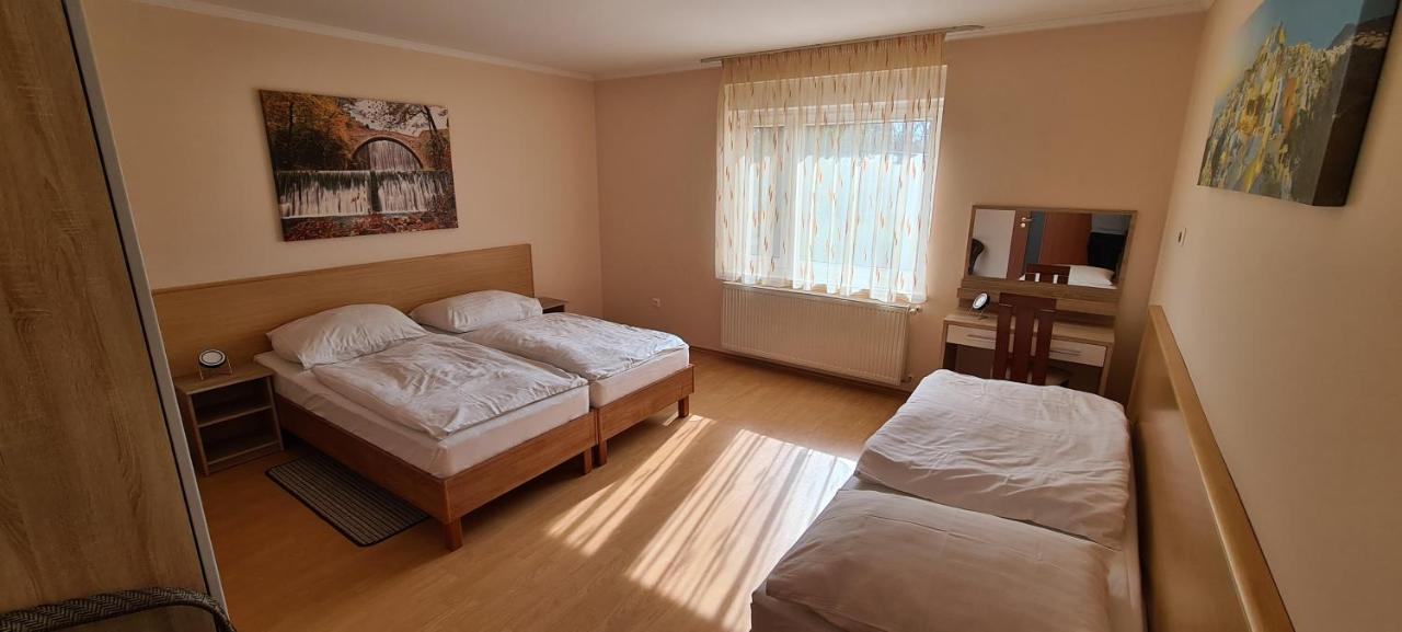 Margareta Penzion Veľký Meder Bagian luar foto